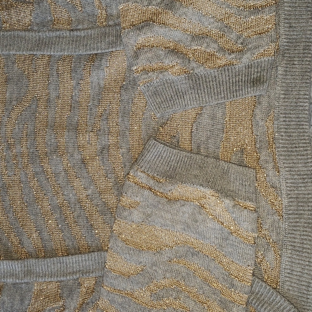 Express Open Crop Sweater Large Gray Gold Animal Print - Picture 4 of 6